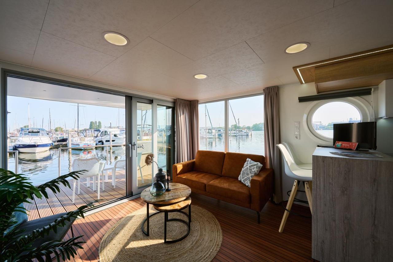 Of The Houseboat - Zen *