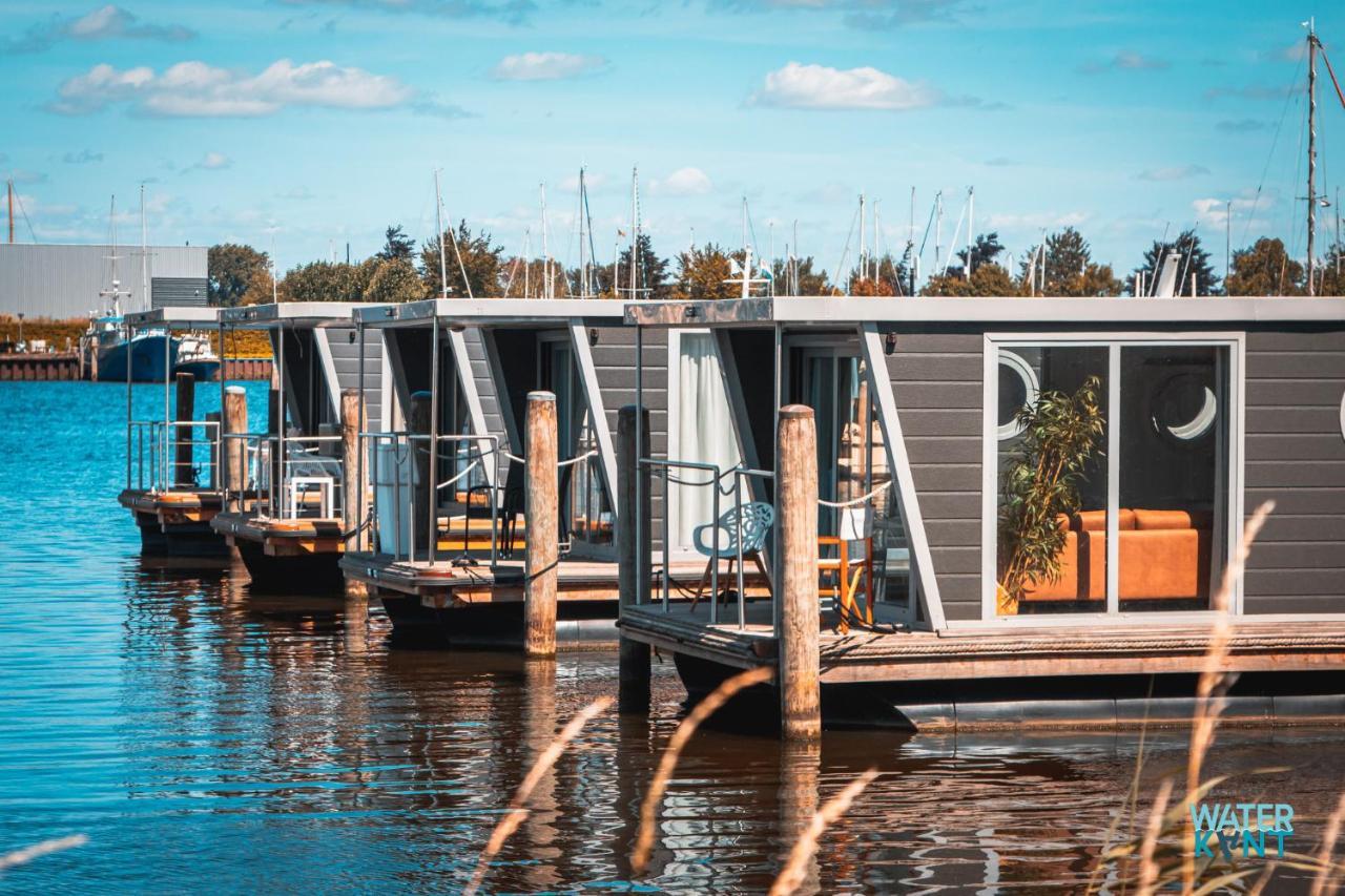 Of The Houseboat - Zen